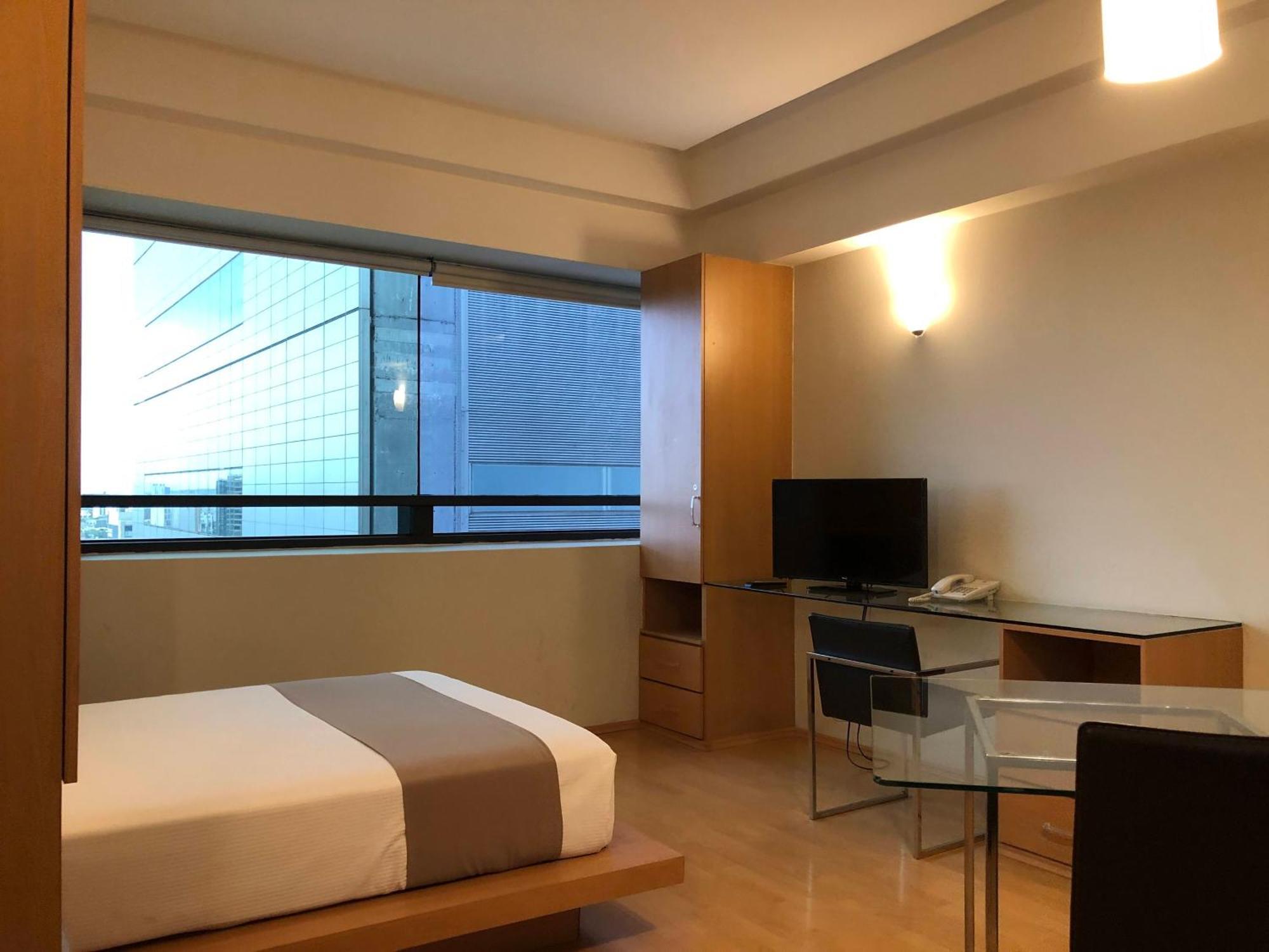 Capri Reforma 410 Aparthotel Mexico City Room photo